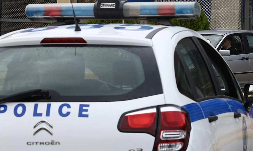 Επιχείρηση εκκένωσης τώρα σε κτίριο στη Λιοσίων
